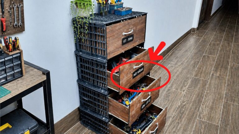5 Idee per Creare una Mensola Multifunzionale con Legno Riciclato