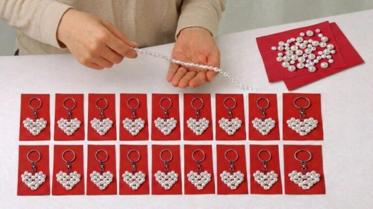 Scopri 5 idee per realizzare chiavi con perline di perla per San Valentino!