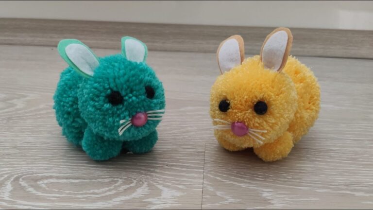 Crea 5 ponpon con questa facile guida per realizzare un coniglietto adorabile!